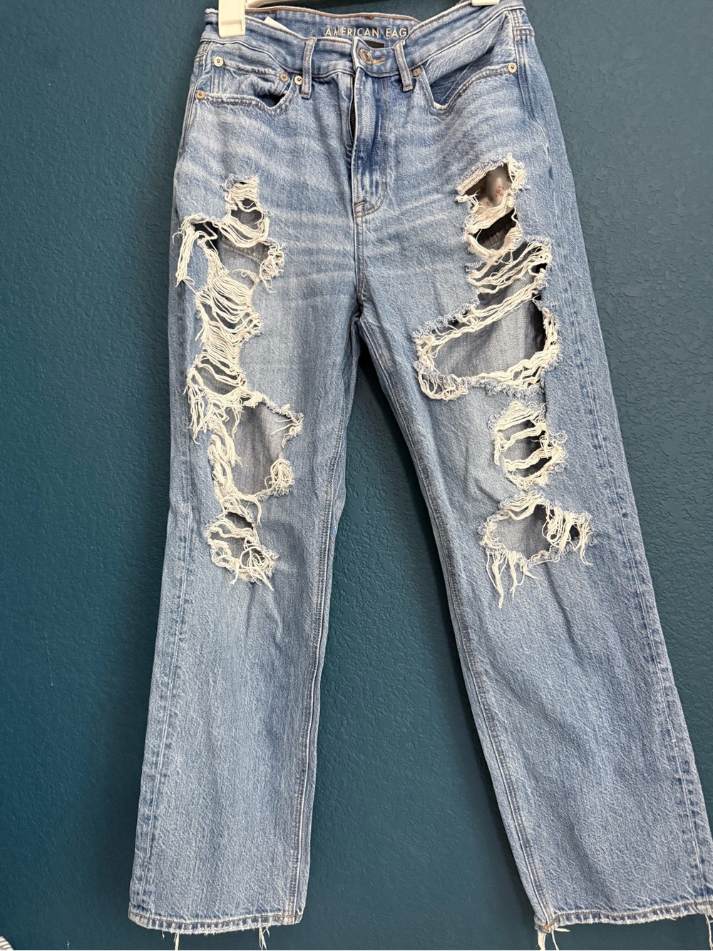 American Eagle Outfitters Light Blue Distressed Straight-Leg Jeans